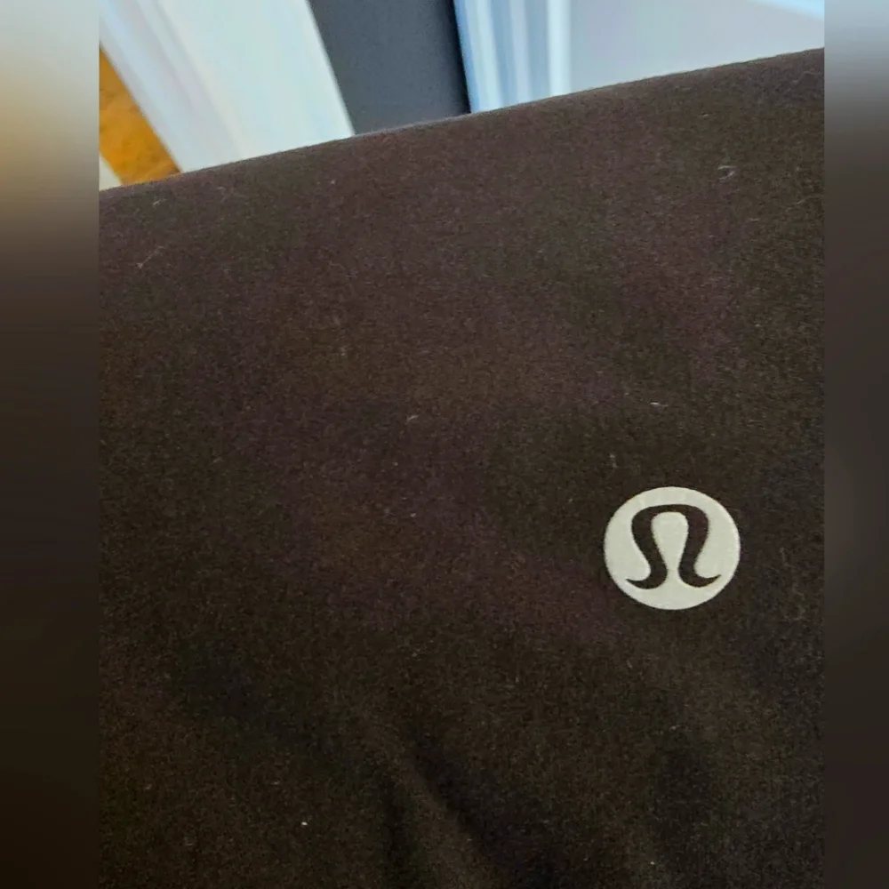 SOLD Lululemon Align High-Rise Mini-Flare - Picture 4 of 8